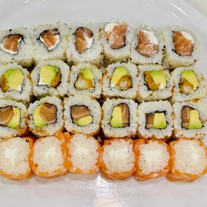 Nouveau F44**❤️🙋‍♂️ 6x california saumon cheese  6x crispy saumon avocat  6x Crispy Tempura avocat cheese  6x Salmon roll cheese